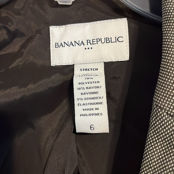 Banana Republic Blazer - Picture 7 of 9